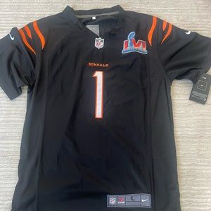 Ja’Marr Chase Jersey. Youth size large.